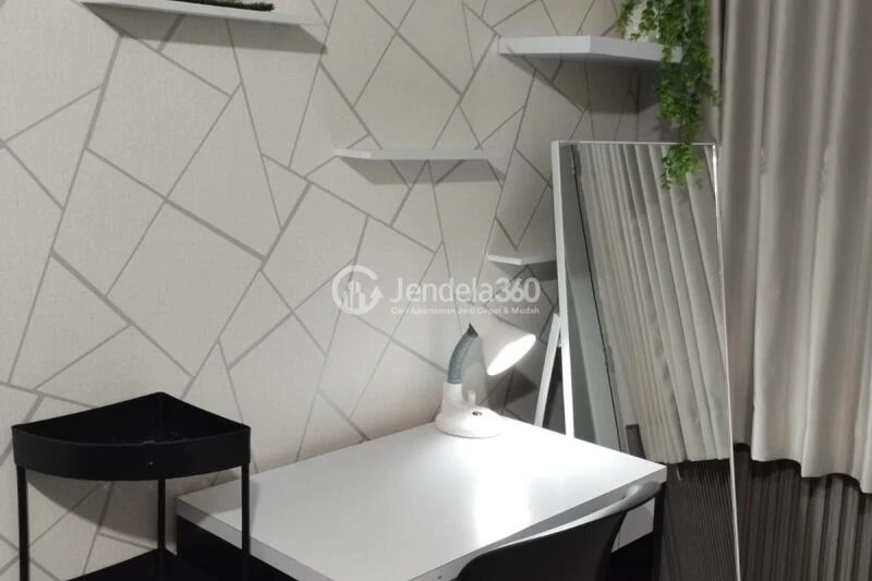 Bedroom Studio Apartment with  View at Easton Park Residence Jatinangor
