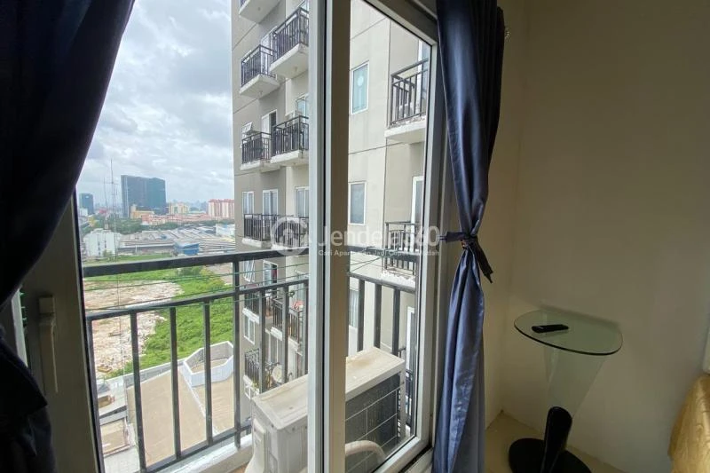 Balcony Studio Apartment with  View at Sunter Park View Apartment