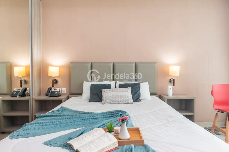 Bedroom Middle Floor Studio Apartment with city View at U Residence Karawaci