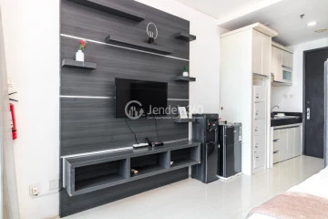 Bedroom High Floor Studio Apartment with City View at GP Plaza Apartment