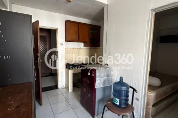 Living Room 2BR Gateway Apartment at Low Floor