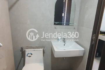 Bathroom Studio Apartment with City View at Klaska Residence