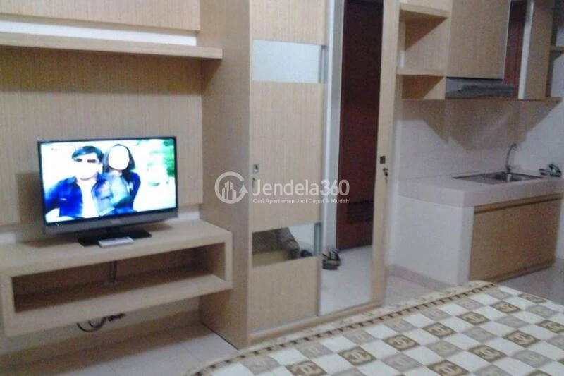Bedroom Excellent Studio Apartment High Floor with Swimming Pool View at Margonda Residence 3