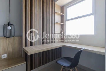 Bedroom Low Floor Studio Apartment with City View at Parkland Avenue Apartment