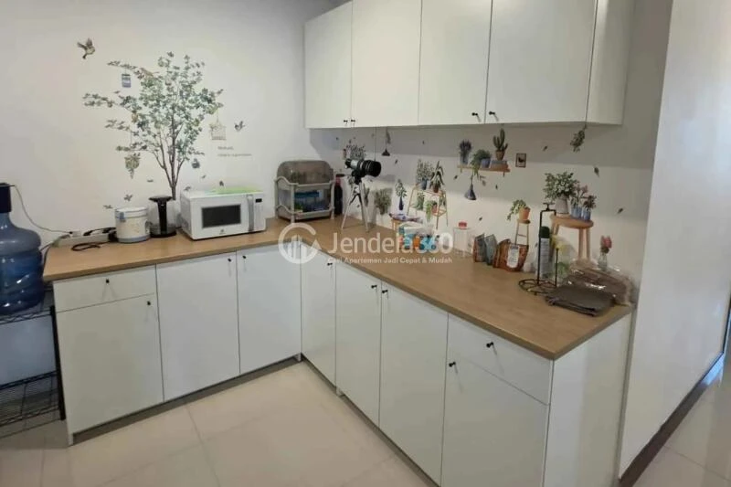 Kitchen Spacious 3BR Apartment at AKR Gallery West Residence High Floor