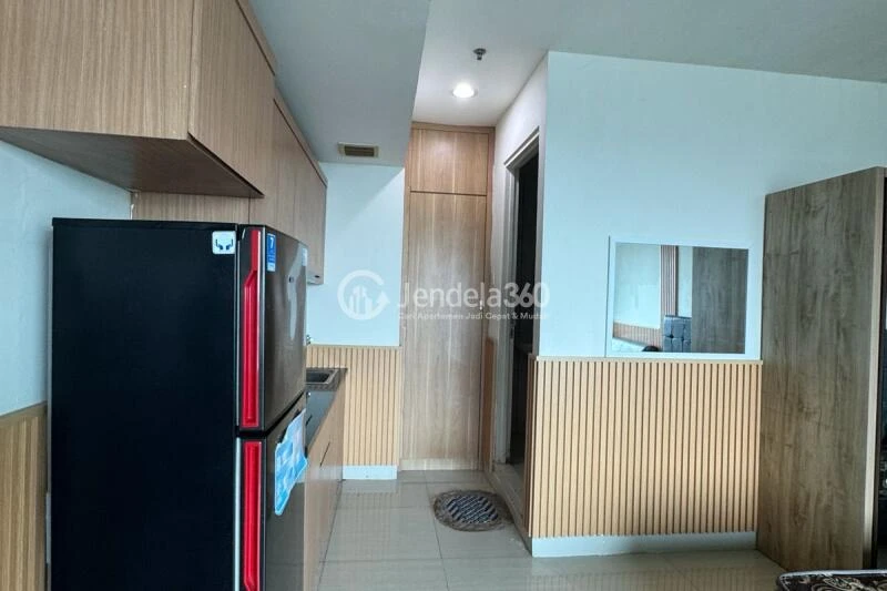 Bedroom 1BR Grand Kamala Lagoon Apartment at Low Floor