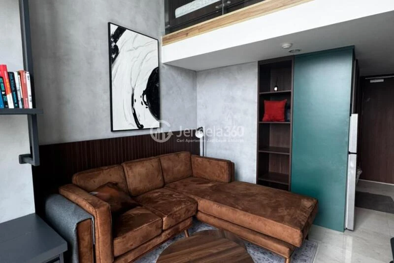 Living Room Homey 1BR Apartment Low Floor with  View at Southgate Residence