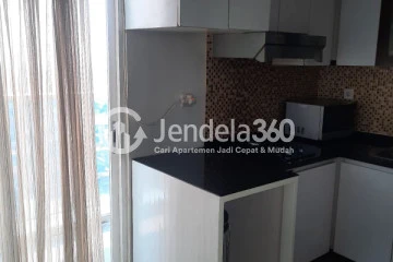 Kitchen Middle Floor 1BR Apartment with City View at Tamansari The Hive