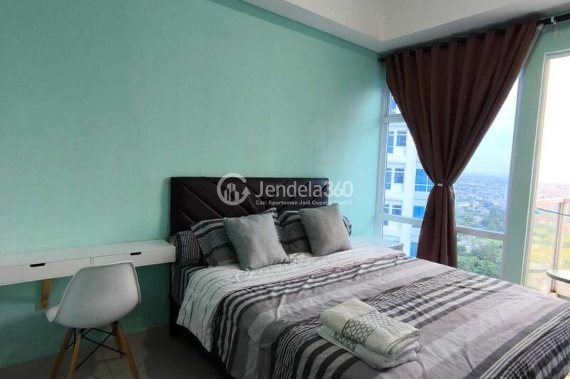 Bedroom Spotless Studio Apartment at Puri Mansion Tower B