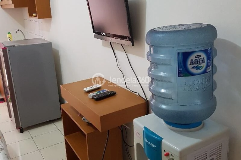 Bedroom Best Deal Studio Apartment at Margonda Residence 2 Low Floor
