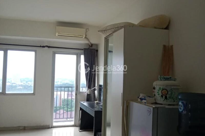 Bedroom Low Floor Studio Apartment with University of Indonesia View at Park View Condominium