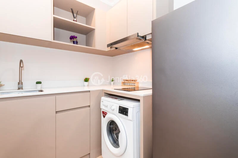 Kitchen Comfortable 2BR Apartment at Menara Jakarta Apartment Tower Equinox