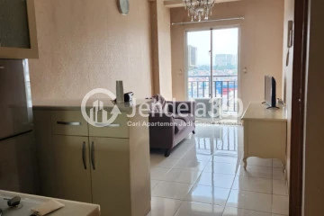 Living Room Low Floor 1BR Apartment with City View at Signature Park Apartment