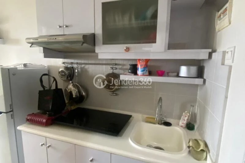 Kitchen Affordable 1BR Apartment Low Floor with  View at Atlanta Residence