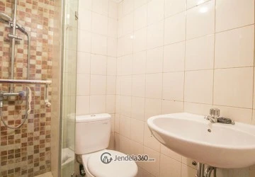 Bathroom Relaxed 2BR Apartment at Signature Park Apartment Tower B