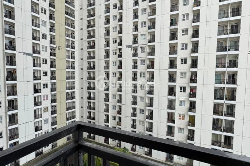 Balcony Relaxed 2BR Apartment Low Floor with  View at Cinere Resort Apartment