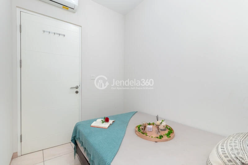Bedroom 2 3BR The Springlake Summarecon Apartment at Tower Caldesia