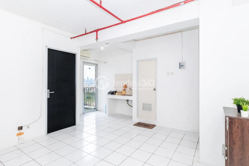 Living Room Middle Floor 2BR Apartment with City View (Barat) View at Pancoran Riverside Apartment