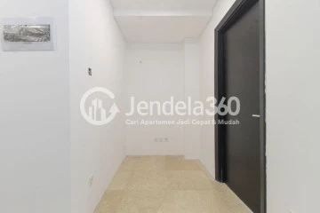 Living Room Tidy 1BR Apartment High Floor with City View at Springhill Royale Suites