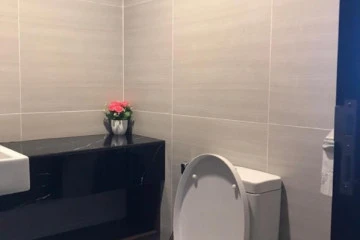 Bathroom Studio The Crest West Vista Puri Apartment at Low Floor