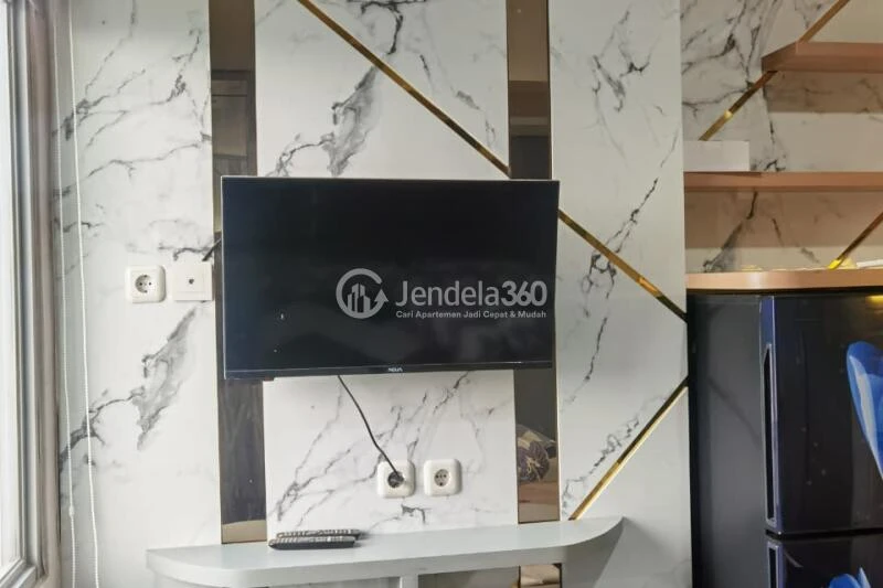 Bedroom Low Floor Studio Apartment with  View at Pesona Depok Square Apartment