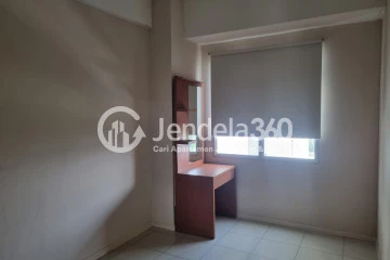 Bedroom 1 2BR Green Lake Sunter Apartment at Low Floor