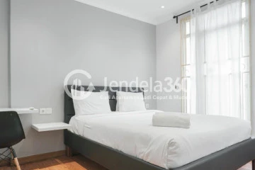 Bedroom 1 Middle Floor 2BR Apartment with City View at Gardenia Boulevard Apartment