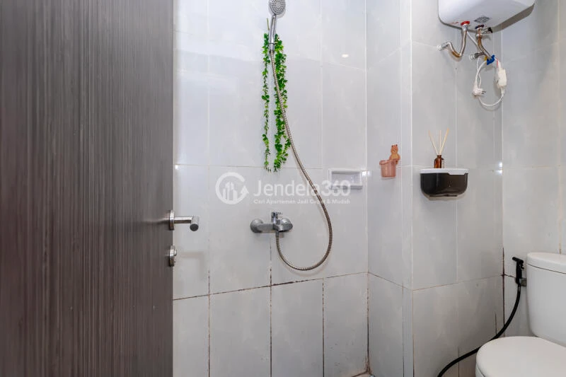 Bathroom Affordable Studio Apartment at Serpong Garden Apartment Tower Cattleya