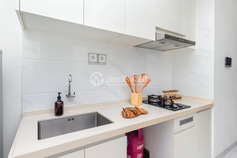 Kitchen Strategic 2BR Apartment in BSD Only 1 Min to Serpong-Balaraja Toll Road at Sky House BSD Apartment
