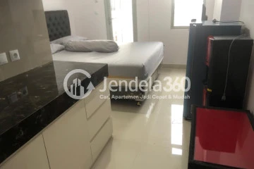 Bedroom Low Floor Studio Apartment with City View at Pesona Depok Square Apartment