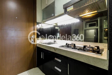Kitchen Studio MTH Square Apartment at Middle Floor