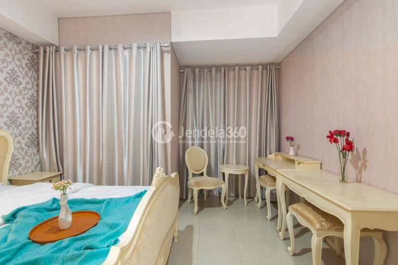 Bedroom Antique and Lovely 1BR Apartment with City View at Cosmo Terrace - Jakarta Residence Thamrin City