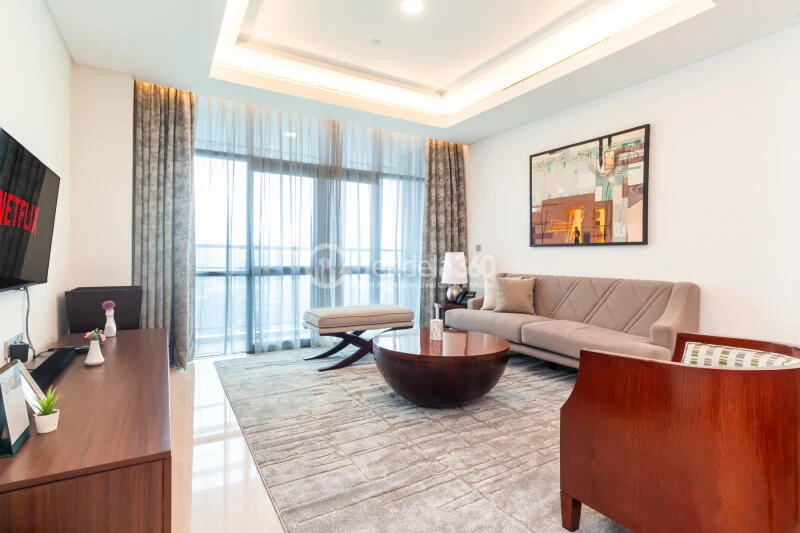 Living Room 3BR Shangri-La Residence Apartment at Low Floor