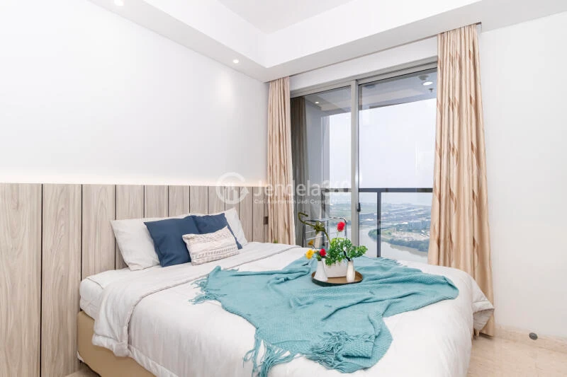 Bedroom Studio Apartment with  View at Gold Coast Apartment
