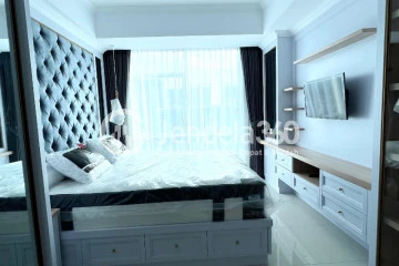 Bedroom 1 2BR Apartment with City View at The Kensington Royal Suites