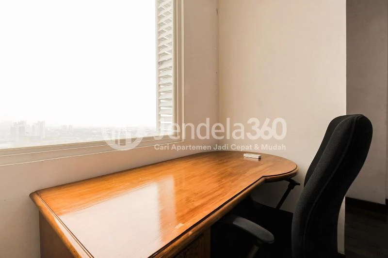 Bedroom 1 2BR Apartment with City View at AKR Gallery West Residence
