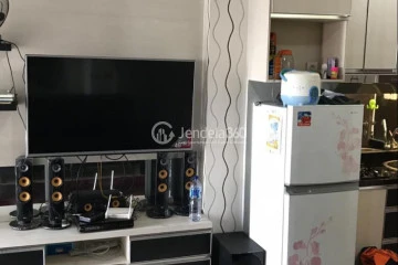 Living Room 1BR Apartment with  View at Northland Ancol Residence