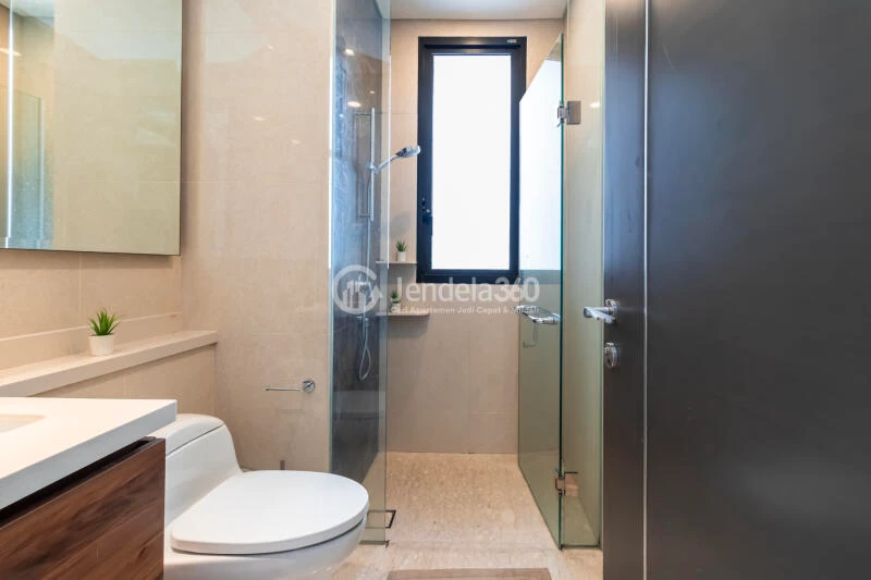 Bathroom Cozy 1BR Apartment at Condominium Marigold Navapark Apartment Low Floor