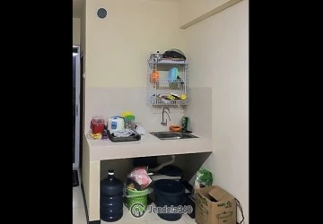 Kitchen Lovely 2BR Apartment Middle Floor with Pool view View at Casablanca East Residence