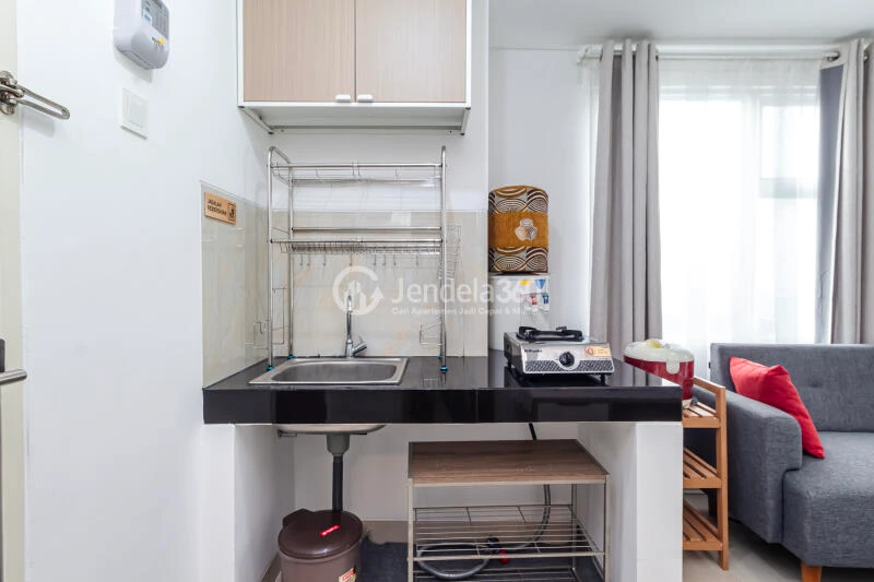 Kitchen Fancy 2BR Apartment at Serpong Garden Apartment High Floor