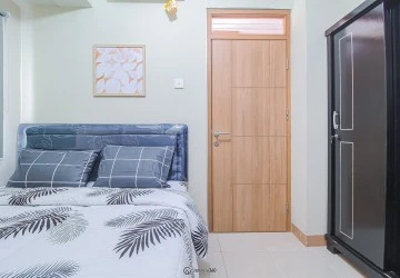 Bedroom 1 Low Floor 2BR Apartment with City View at Green Palm Residence