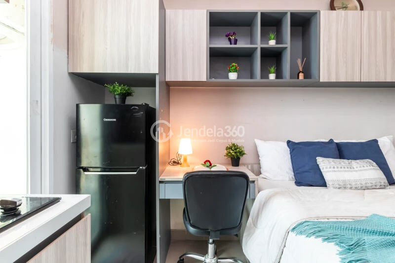 Bedroom Strategic Location Studio Apartment Low Floor with  View at B Residence BSD