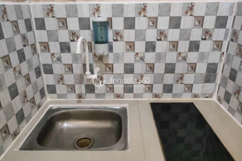 Kitchen Modern Studio Apartment at Casablanca East Residence Low Floor