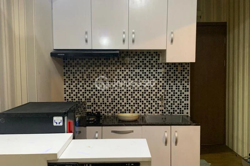 Kitchen Low Floor 2BR Apartment with  View at Podomoro Golf View Apartment