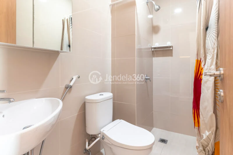 Bathroom Decorative Studio Apartment at B Residence BSD Middle Floor