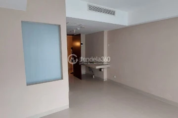 Bedroom Middle Floor Studio Apartment with City View at U Residence Karawaci