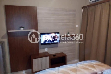 Bedroom Compact Studio Apartment High Floor with City View at Margonda Residence 3