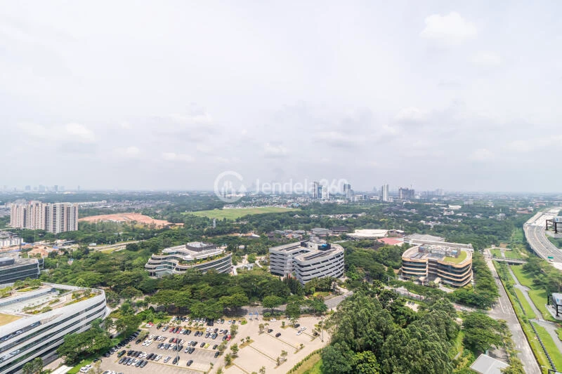Balcony Studio Apartment with City View at Sky House BSD Apartment