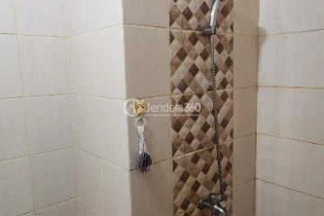 Bathroom Low Floor Studio Apartment with  View at Dave Apartment