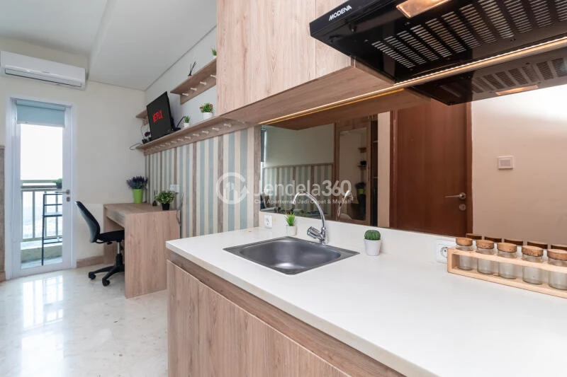 Kitchen Best Deal Studio Apartment Low Floor with  View at B Residence BSD